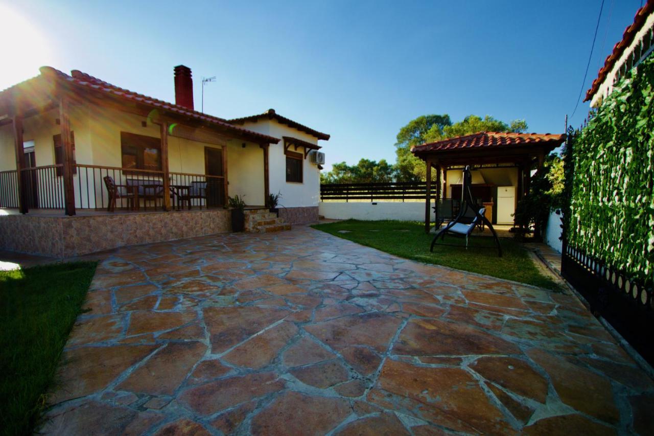 Enalio Beach House Nea Kallikrateia Exterior photo