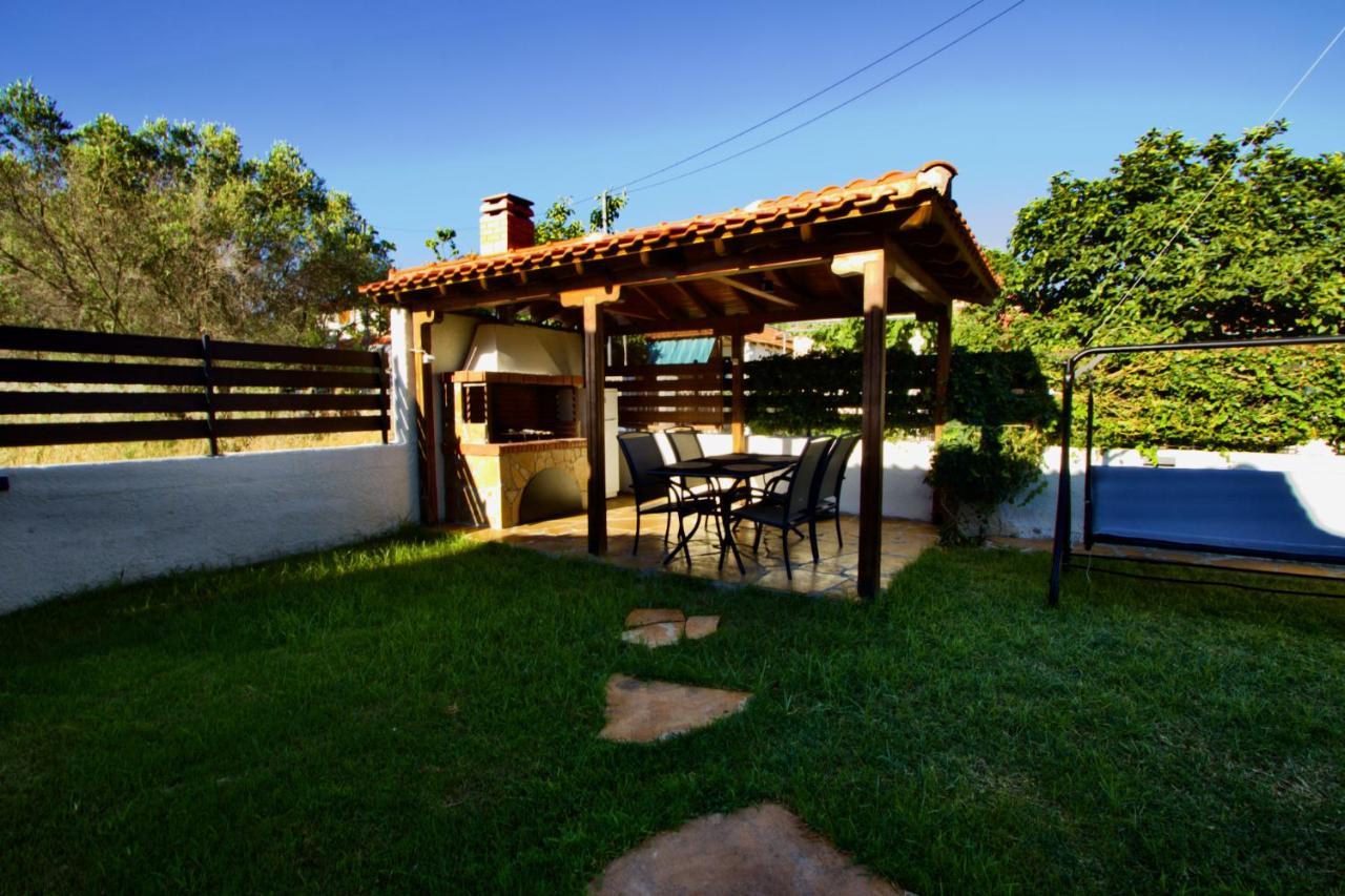 Enalio Beach House Nea Kallikrateia Exterior photo
